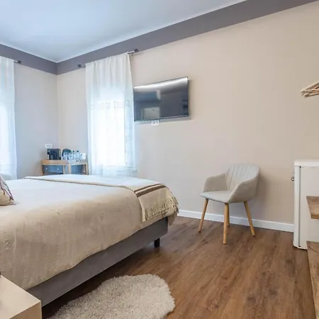 Valter 3 Apartment